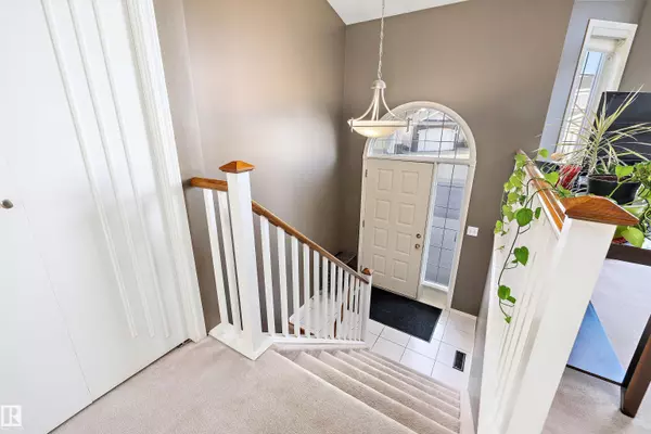 Edmonton, AB T6J 7B7,#20 11717 9B AV NW