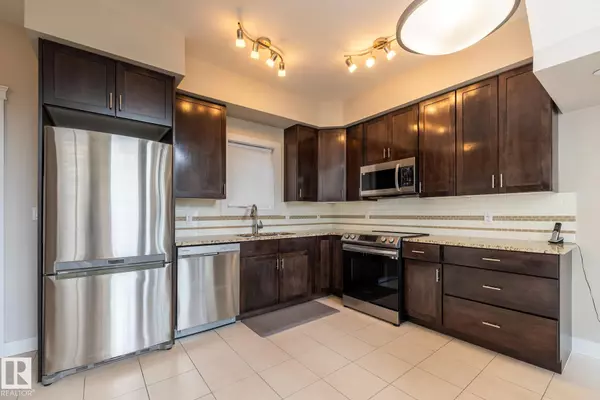 Edmonton, AB T6G 0K7,#37 11518 76 AV NW