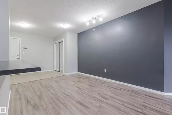 Sherwood Park, AB T8H 0C3,#412 42 Summerwood BV