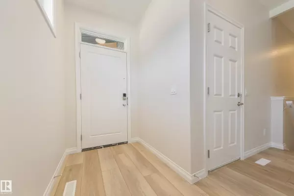 Leduc, AB T9E 1S3,207 Stonehouse WY