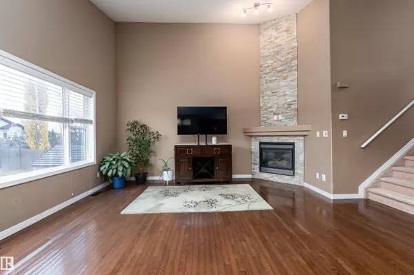 Beaumont, AB T4X 0A6,166 RUE MAGNAN ST