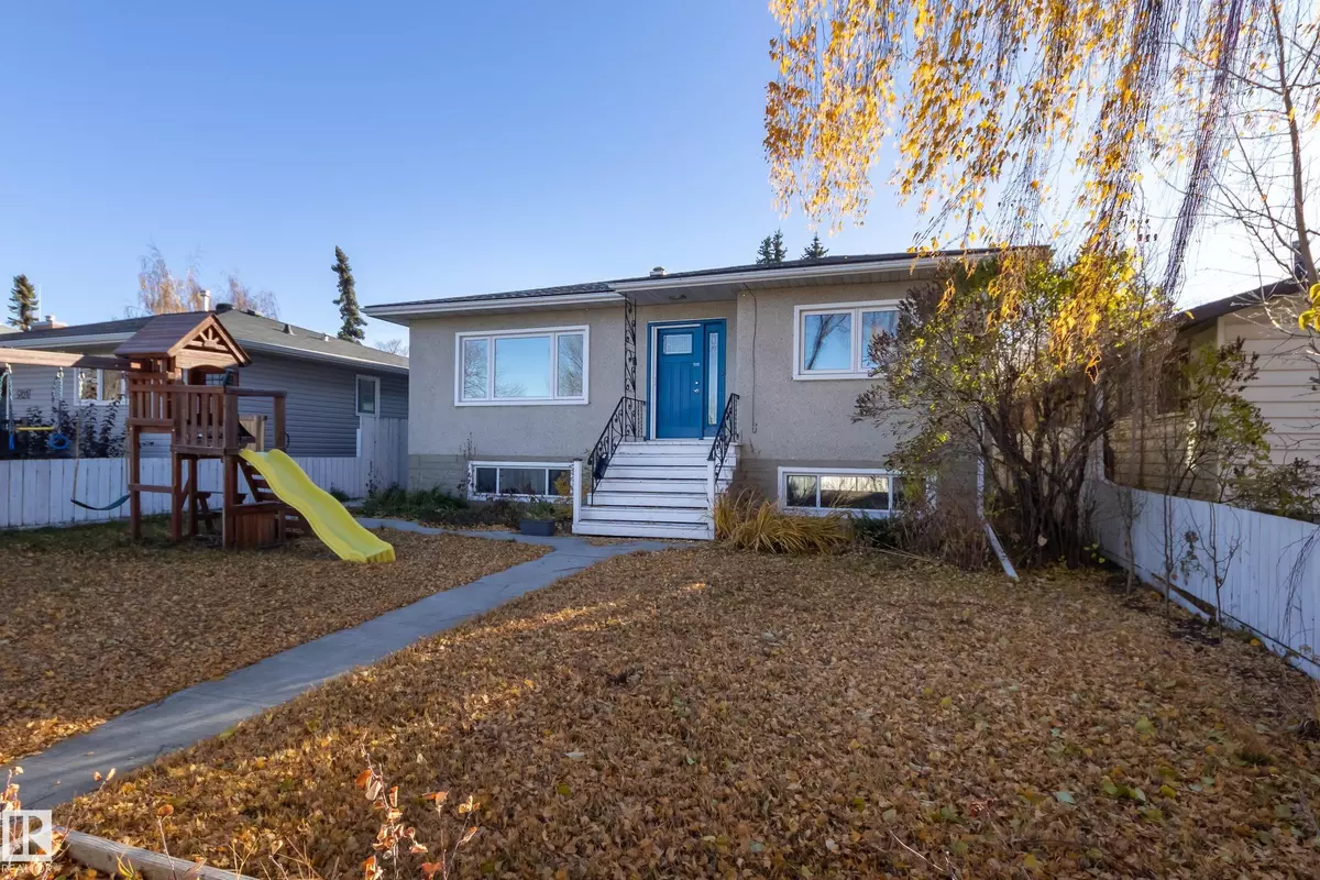 Edmonton, AB T6E 0M2,9651 66 AV NW