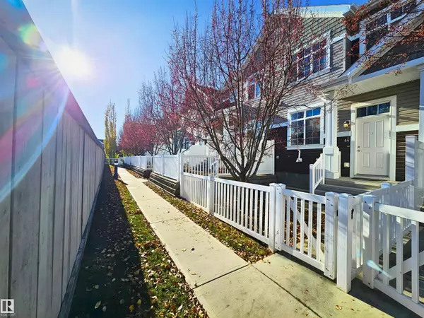 Edmonton, AB T6X 1W7,#44 9151 SHAW WY SW