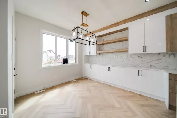 Edmonton, AB T5Z 0S8,8815 183 AV NW