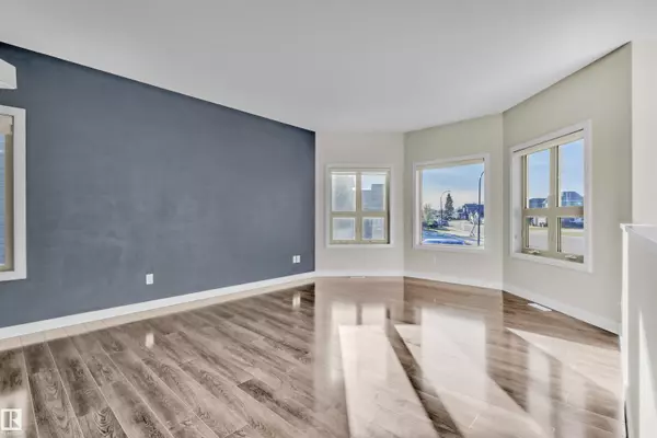 Cold Lake, AB T9M 0G4,40 Falcon RD