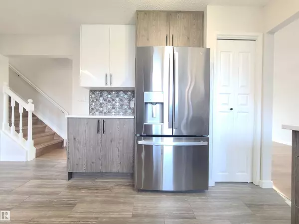 Edmonton, AB T5T 1G1,18408 81 AV NW