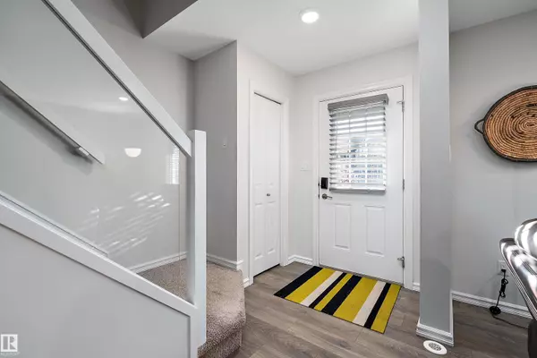 Edmonton, AB T5T 7H7,22124 87 AV NW