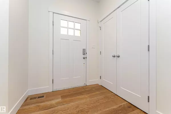 Stony Plain, AB T7X 1C2,5121 52 AV