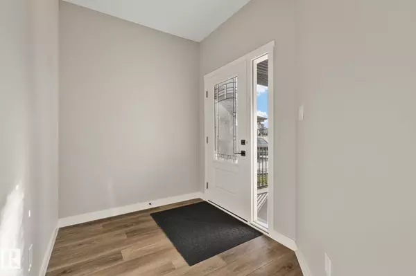 Sherwood Park, AB T8H 2Y3,41 Savoy Cr