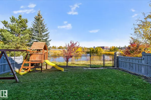 Edmonton, AB T5T 4G7,3841 GALLINGER LO NW