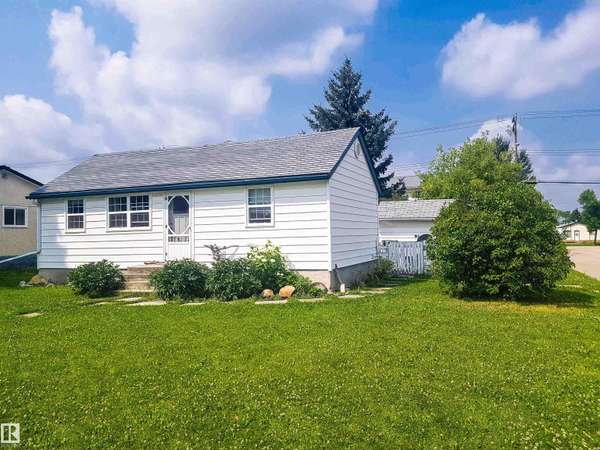 4804 49 AV, Drayton Valley, AB T7A 1J3