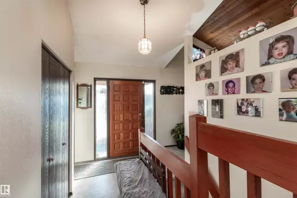 Edmonton, AB T5Y 1C8,14208 21 ST NW