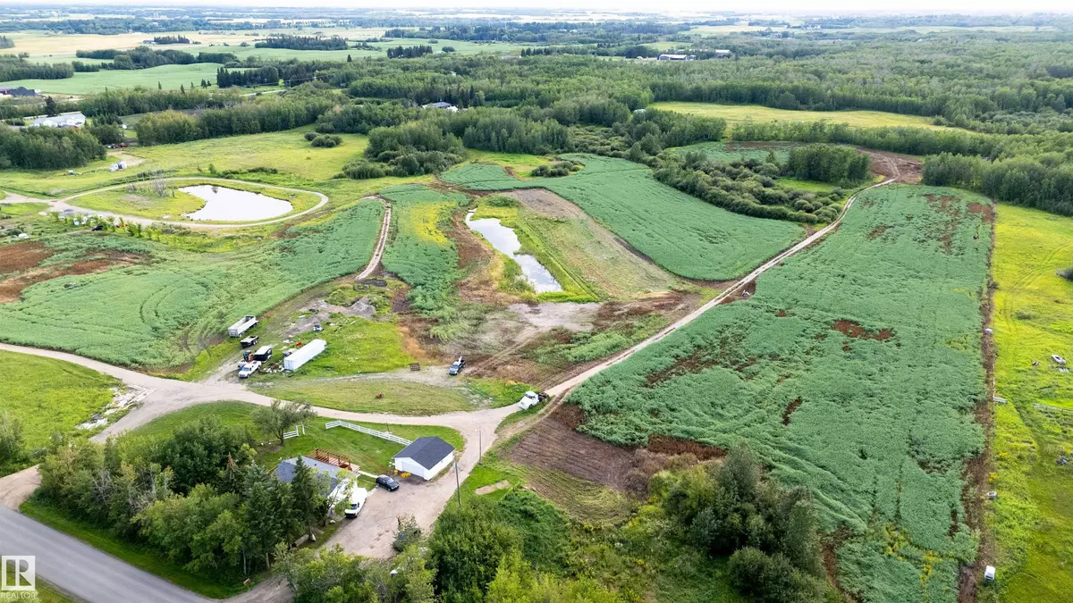 Rural Strathcona County, AB T8B 1A3,52028 RGE ROAD 231