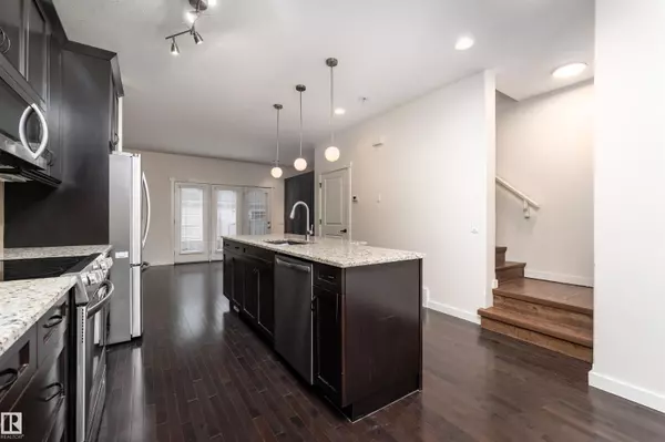 Edmonton, AB T5E 6N7,1060 GAULT BV NW