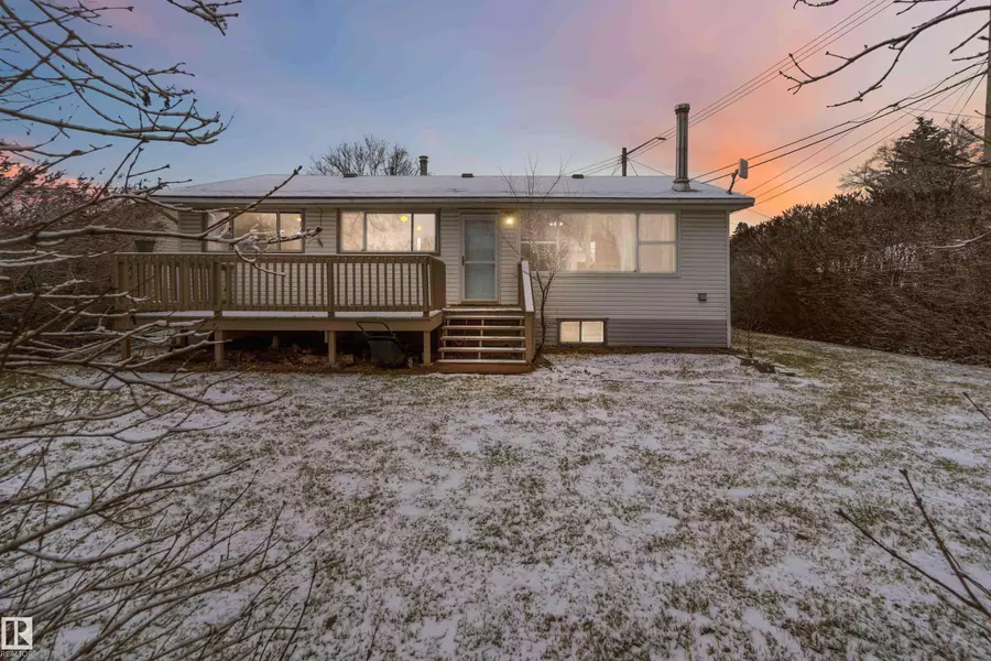 17 ROSS DR, Fort Saskatchewan, AB T8L 3M9