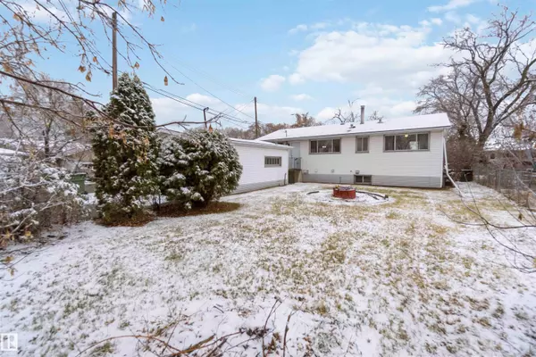 Fort Saskatchewan, AB T8L 3M9,17 ROSS DR