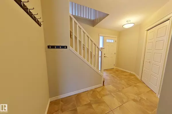 Edmonton, AB T6X 0T2,1117 59A ST SW