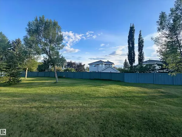 Edmonton, AB T6M 2L7,946 WALLBRIDGE PL NW