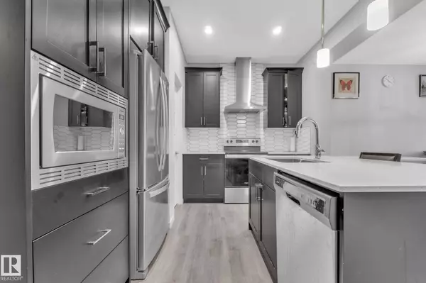 Edmonton, AB T5T 7R6,22007 80 AV NW