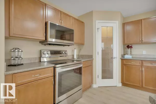 Stony Plain, AB T7Z 0C2,300 GRAYWOOD ME