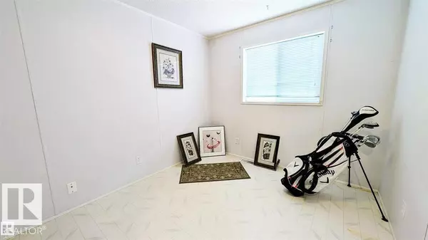 Sherwood Park, AB T8H 1V2,1540 Jubilee WD