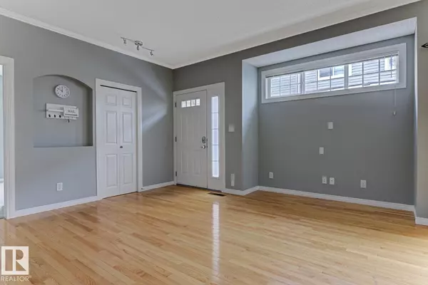 Sherwood Park, AB T8H 2M5,#104 420 CRANBERRY WY