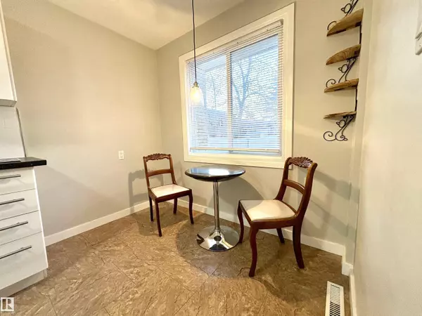 Edmonton, AB T5C 3C4,170 LONDONDERRY SQUARE SQ NW