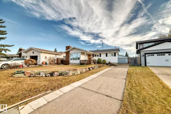 Sherwood Park, AB T8A 2H3,13 ROSEWOOD PL