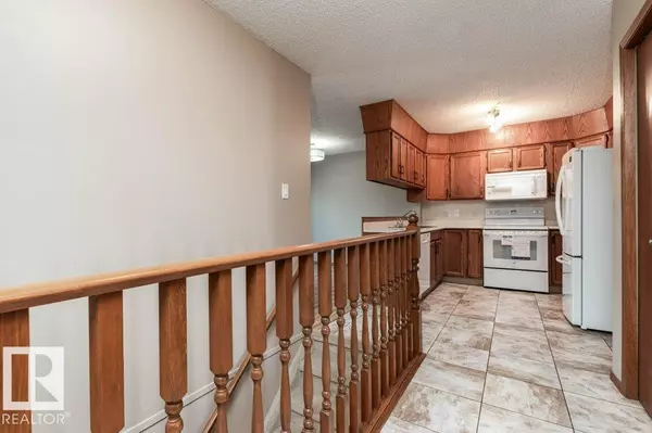 Sherwood Park, AB T8A 5K3,#44 2 GEORGIAN WY