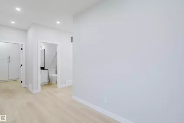 Edmonton, AB T5Y 6C4,15108 14 ST NW