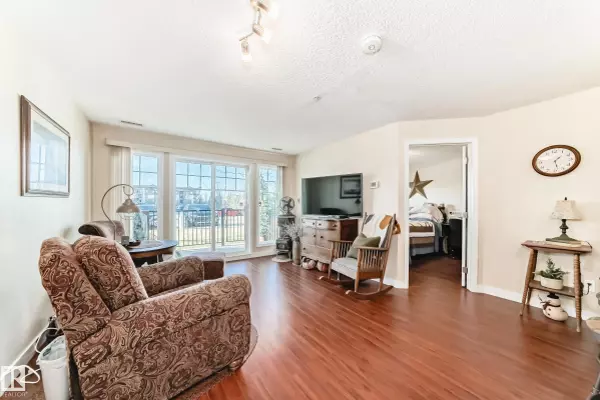 Sherwood Park, AB T8H 0X8,#1101 2 AUGUSTINE CR