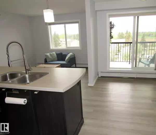 #453 1196 HYNDMAN RD NW NW, Edmonton, AB T5A 0X8