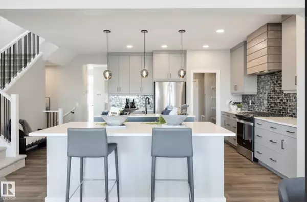 17444 2 ST NW, Edmonton, AB T5Y 4G6