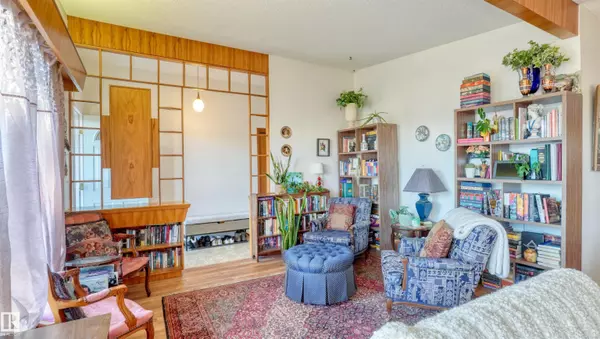 Edmonton, AB T6H 0E6,11608 48 AV NW NW