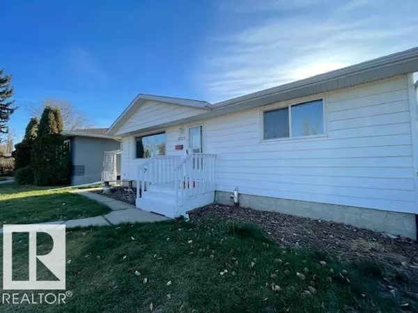 4723 103 AV NW, Edmonton, AB T6A 0S8