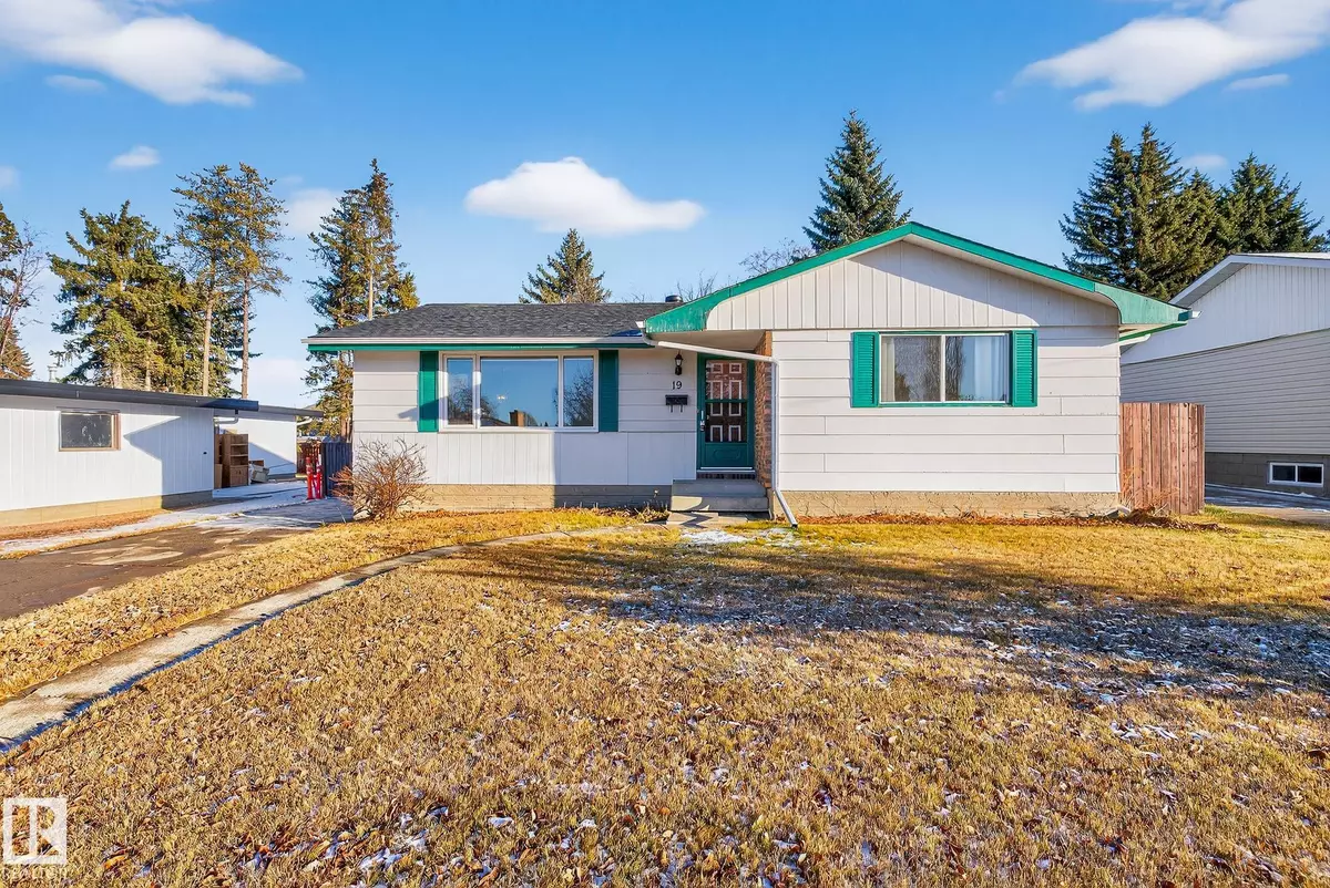 Sherwood Park, AB T8A 3B7,19 GRANT AV