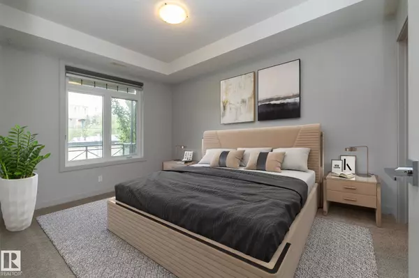 Edmonton, AB T6E 1A4,#213 10811 72 AV NW