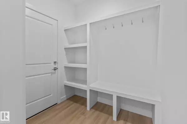 Sherwood Park, AB T8H 3A8,231 SAVOY CR