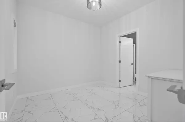 Edmonton, AB T5Y 4C8,1104 152 AV NW