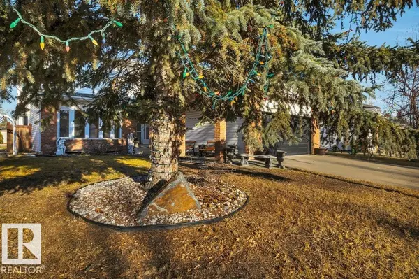 Edmonton, AB T6E 1Y2,706 Burley DR NW