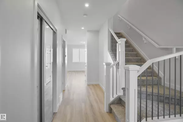 Edmonton, AB T5Y 4B7,17635 46 ST NW