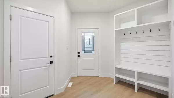 Spruce Grove, AB T7X 2X7,110 Spring LI