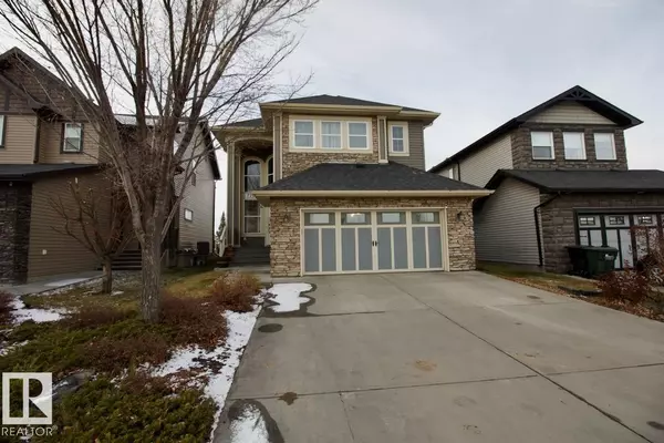 7704 ELLESMERE LN, Sherwood Park, AB T8H 0P7