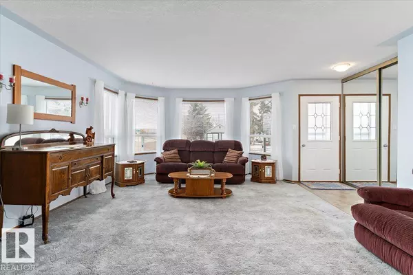 Tofield, AB T0B 4J0,4804 52 AV