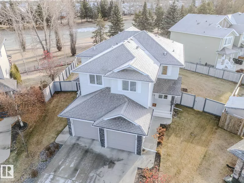 26 Austin CT, Spruce Grove, AB T7X 0N4
