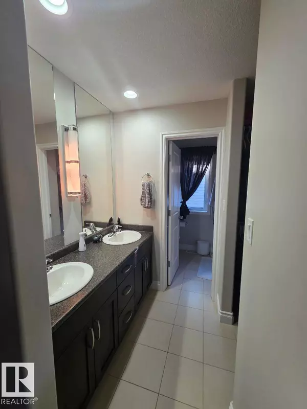 Morinville, AB T8R 0C2,10314 99 ST