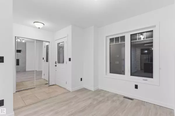 Edmonton, AB T5H 3G4,11026 108 AV NW