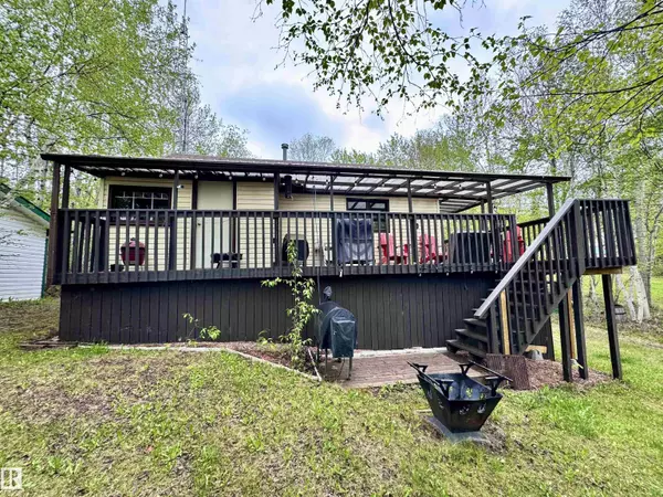 Rural Two Hills County, AB T0B 4K0,131 Sandy Beach AV