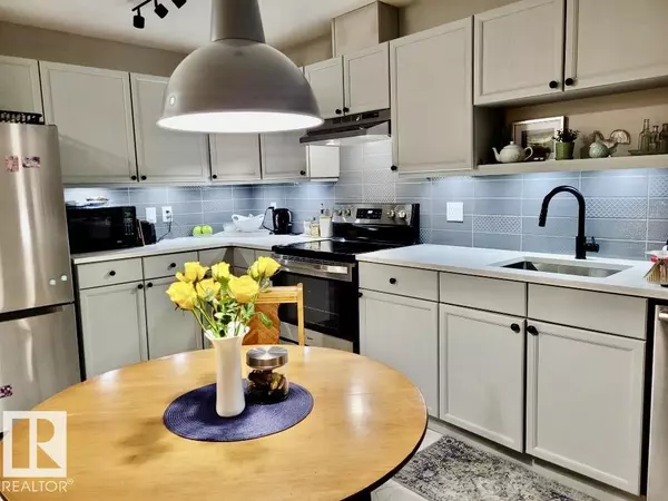 Edmonton, AB T5A 5H2,#135 592 HOOKE RD NW