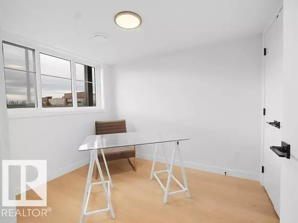 Edmonton, AB T6W 4V2,#66 18120 28 AV SW SW